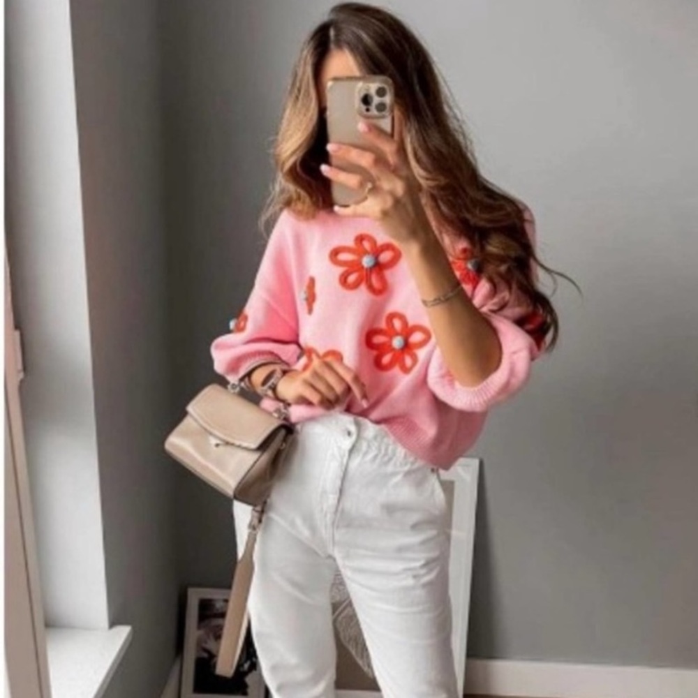 Zara pink cropped knit sweater with orange embroidered flowers